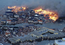 20aliens:  earthquake and tsunami in Japan