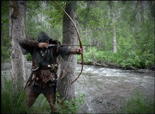 m-e-d-i-e-v-a-l-d-r-e-a-m-s:  Longbow is like a moon growing and hunting with Artemis  Medieval