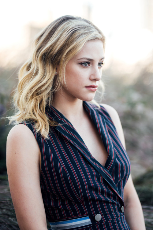 Ultra HQ Shots [1600 x 2397] of the gorgeous Lili Reinhart for Buzzfeed Interview with photography b