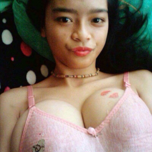 Porn photo nurinie69:  Budak UITM reblog kalau nk tngk