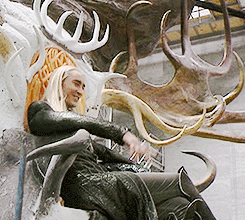 elfsroot:  Lee Pace’s first reaction to his throne. 