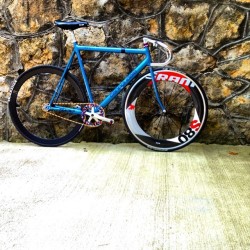 bikes-bridges-beer:  I think everyone has that one thing in life that they can’t give up doing, no matter how good or bad it is. This particular bike is mine. #cannondaletrack #cannondale #trackbike #fixedgear #sram #savethetrackbike http://ift.tt/VwRH0g