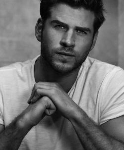 igotacrushonyou:  Happy Birthday Liam Hemsworth!!