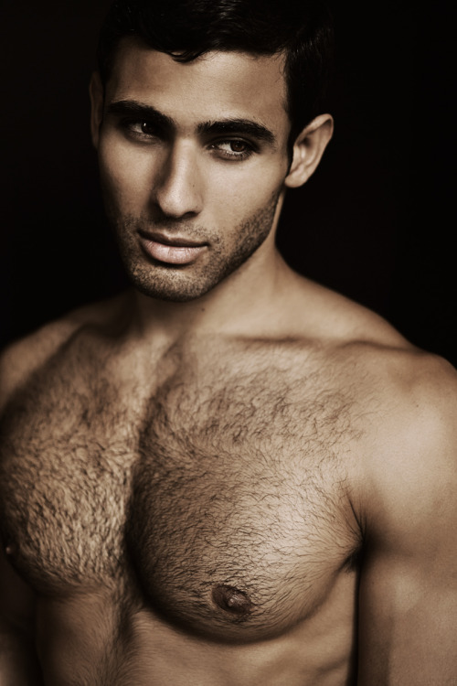 real-hot-arab-guys:  