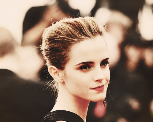 ghostlysirius:  Emma Watson at the MET Gala (May 6,2013) 