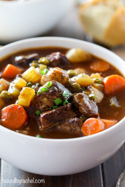 guardians-of-the-food:Slow Cooker Guinness Beef Stew gawd dam it! im hungry now!~ T ^T