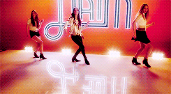 esteahaim:  “We’re a band, but at the end of the day, we’re sisters. We run