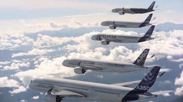 digg:  This photoshoot cost $1.5 Billion. (via Petapixel)