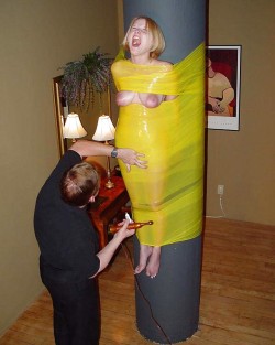 humiliate-me:  http://humiliate-me.tumblr.com/   Must try this!!