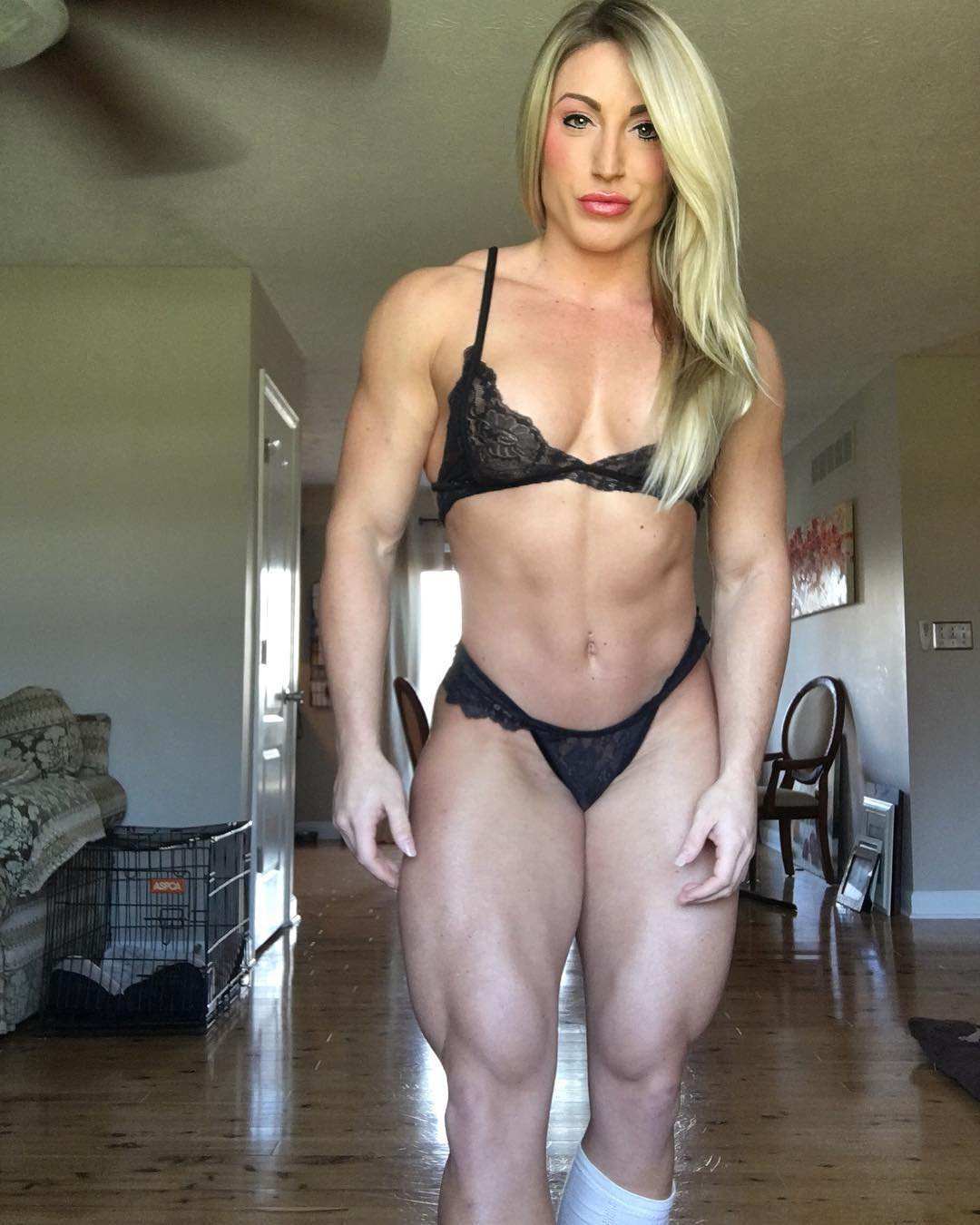 Bimbos&Bodybuilders