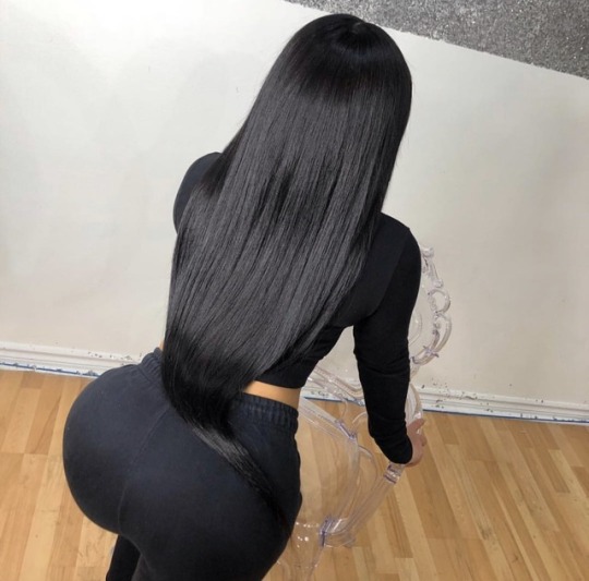 bombshellssonly: