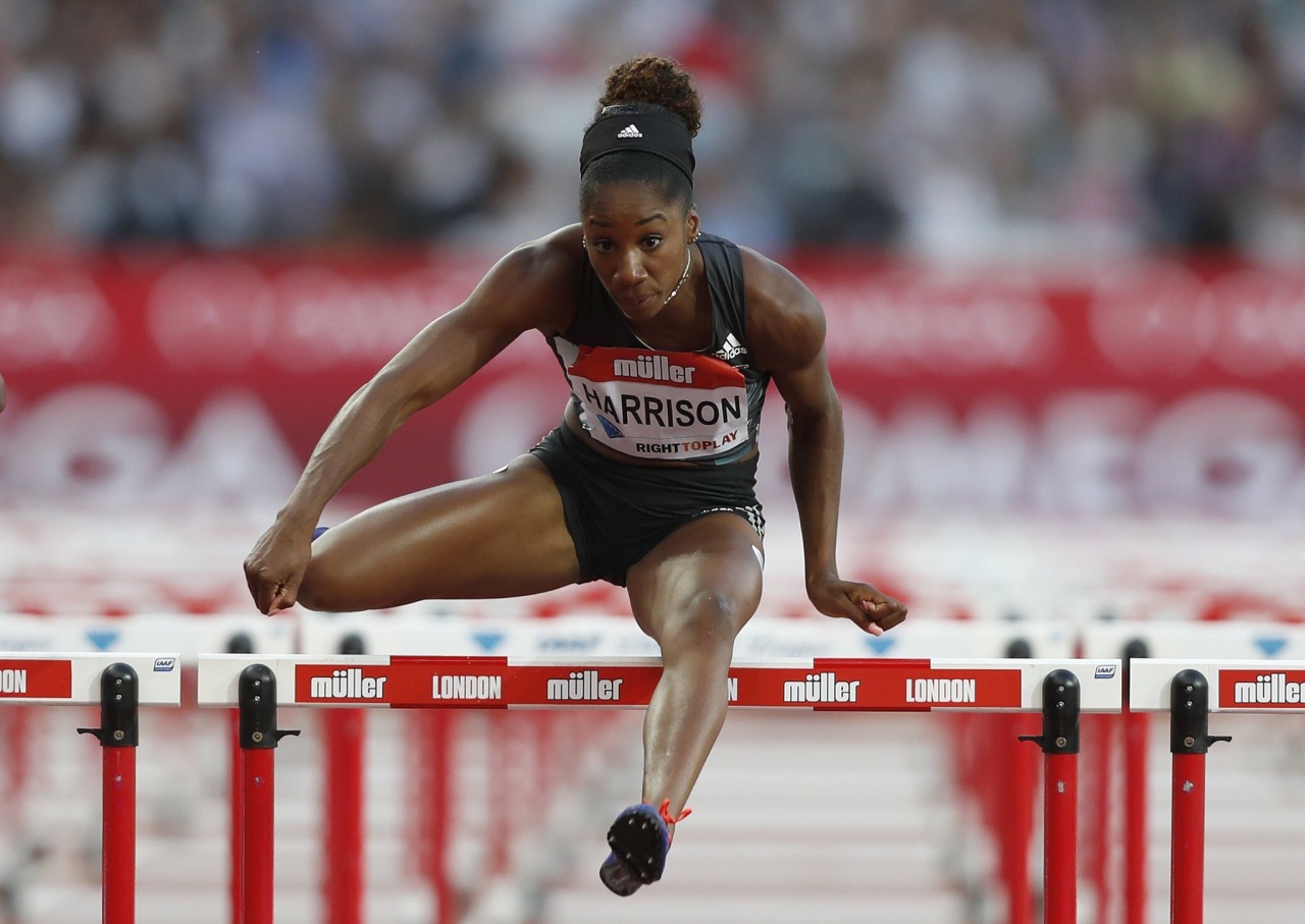 paythemdust:  #KendraHarrison BREAKS THE 100M HURDLES WORLD RECORD 12.20!!!!! 