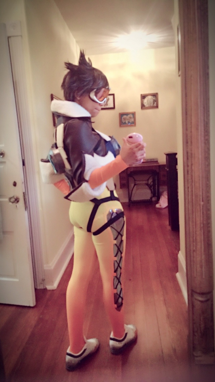 thefingerfuckingfemalefury:  minomotu:  Cosplay day with Kelly, Joe and Crystal~