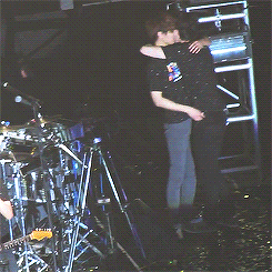 dubulikesorangejuice:  130406 [FA] After the last song Try Again, JH seemed he was under very big pressure. MH gave him a very deep hug for a very long time…  fancam by keke Lin  