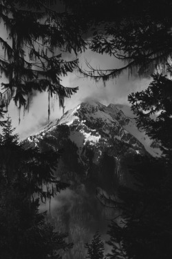 avenuesofinspiration:  Primus Peak | Photographer