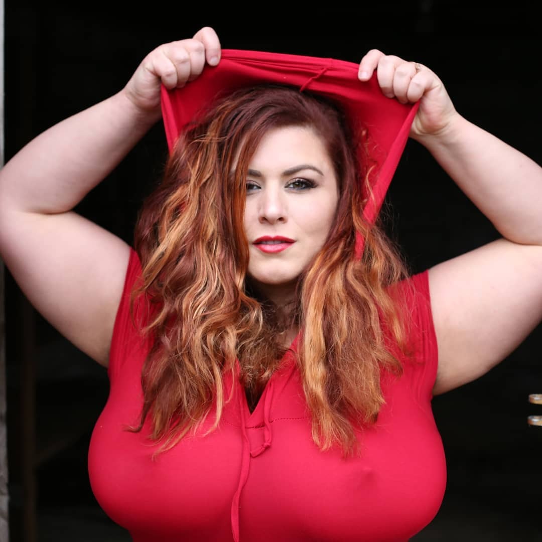 suckerforaphatass:London Andrews