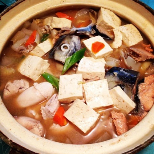 cosmogsx:  寒いので夕食は、鍋だった！ #hokkaido #food 
