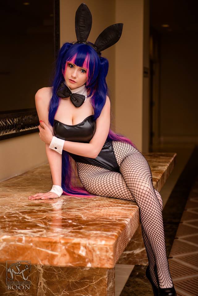 dirty-gamer-girls:  Bunny Stocking Dirty Gamer Girls