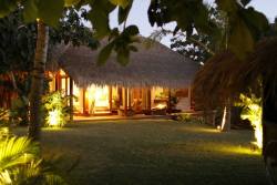 lacabane-bali:  Deluxe Bungalow , accomodates