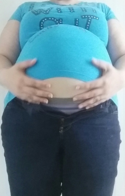 cadiepreggobelly:Here it is, the “bumpdate” you’ve all been waiting for. I am fake pregnant again! 19 weeks with a little boy. So excited to meet him in December!