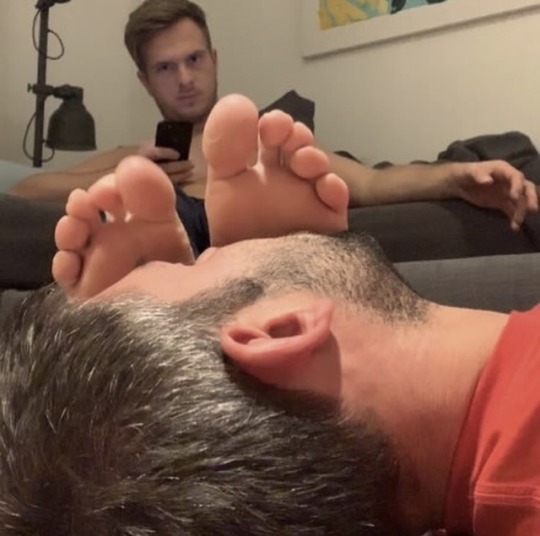 feetman80:  
