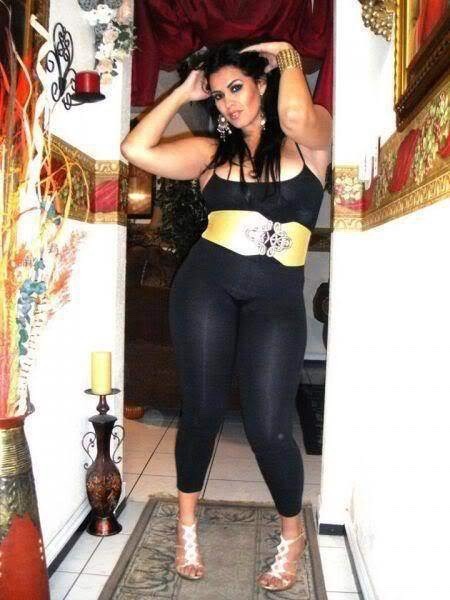 Thick and Sexy Latinas adult photos