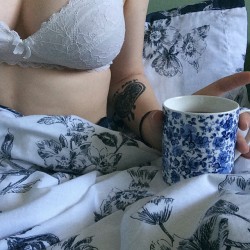 peach-forest:  Sometimes I wear cute undies