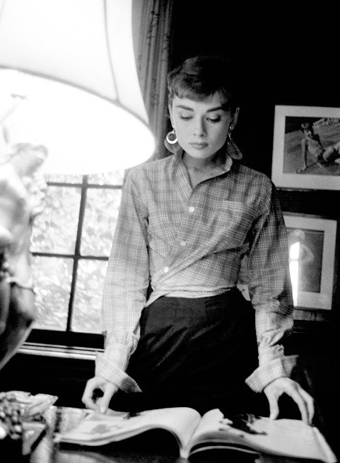 summers-in-hollywood:Audrey Hepburn in Long Island, New York, during the filming of Sabrina, 1954. P