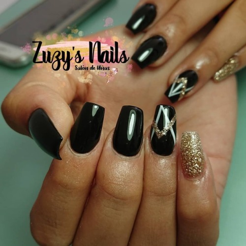 Uñas de acrílico punta coffinCitasWhatsApp 3317601295 Facebook Inbox ➡️ m.me/zuzysnails #nails #