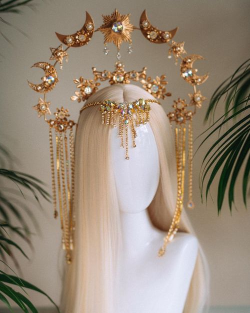 sosuperawesome: Moon Child HaloCarbickova Crowns on Etsy