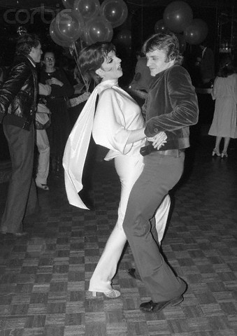 Liza Minnelli dancing with Mikail Baryshnikov at Studio 54, December 1977