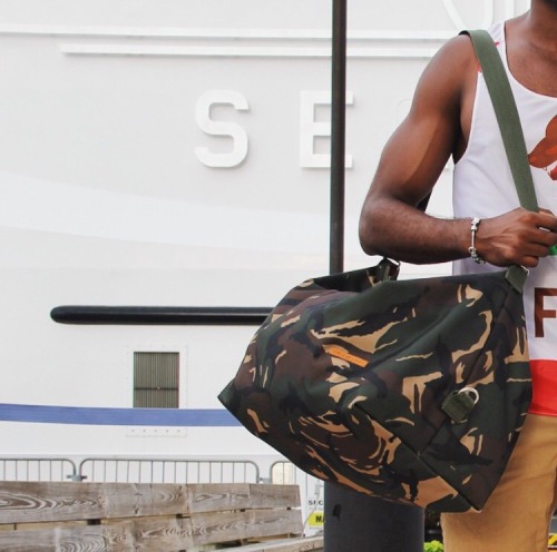 afro-arts:  Chris Cardi  www.chriscardi.com // IG: chris_cardi  ✨ Artisan of handmade bags, garments & other goods – made in DC! ✨  贉.03  CLICK HERE for more black owned businesses! 