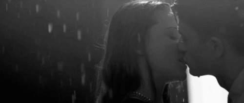darlingirl:  oh please kiss me baby..please…