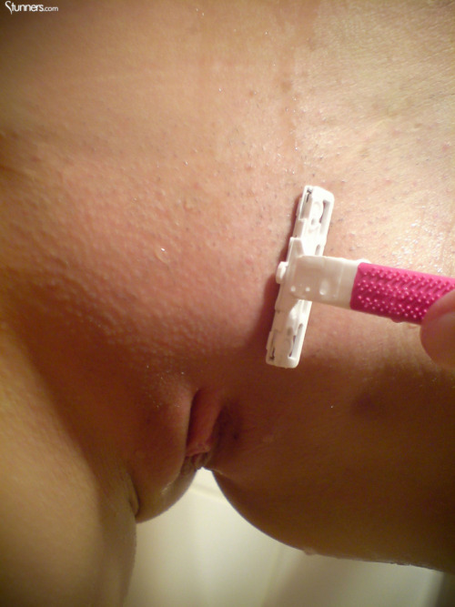 tendernoiseenthusiast:  This is what I have planned for my girl this weekend. First, I’m going to shave her pussy, then I’m going to rub the head of my hard cock on her clit until everything’s all nice and swollen. (continued in next post)