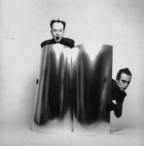 twixnmix:  Klaus Nomi and Joey Arias photographed by Michael Halsband, 1980. 
