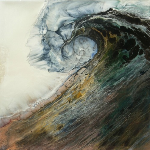 wave. Artist Lia Melia