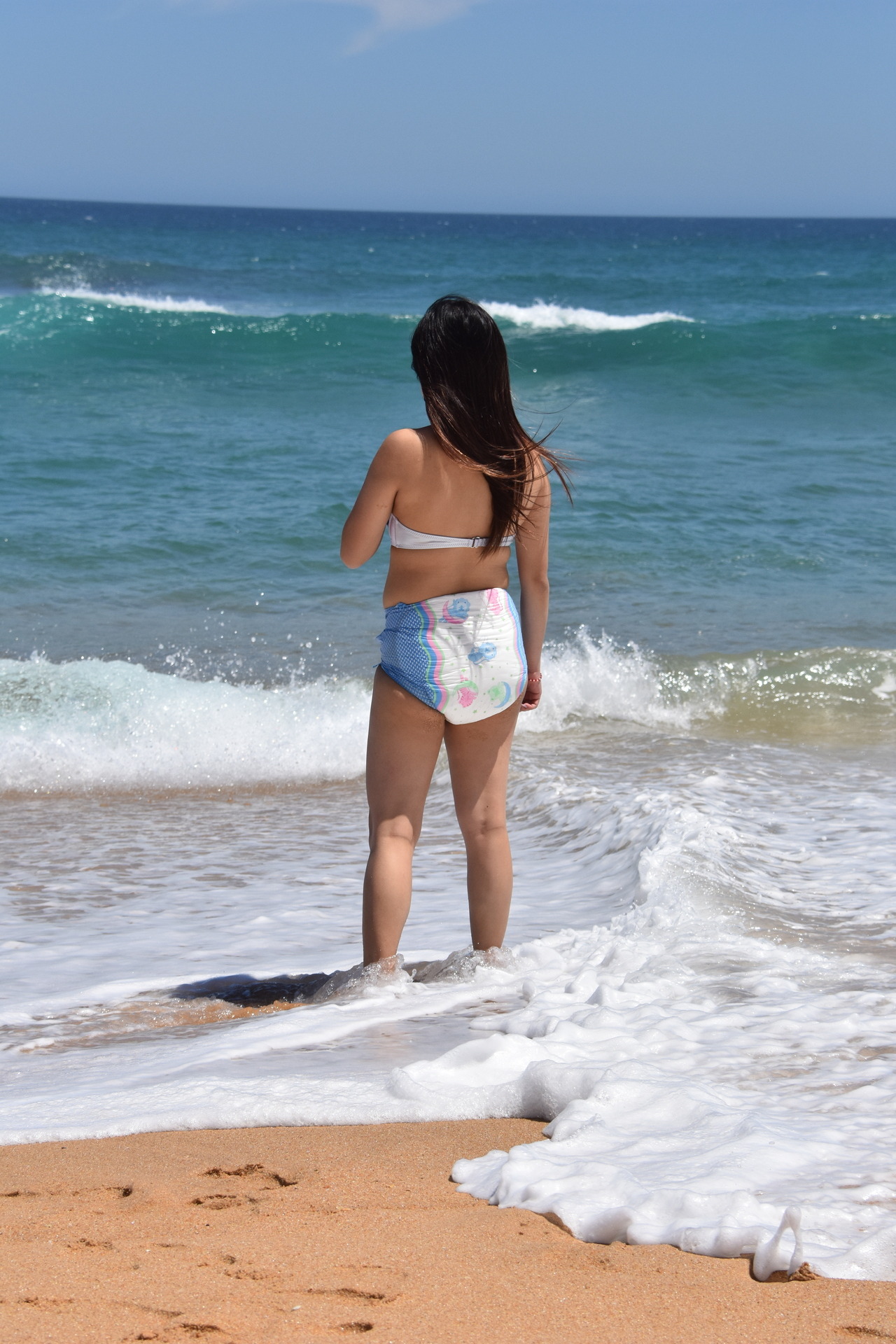 dipsandlife:  Diapers and sports: Part 5Diapers and swimmingThis topic has already