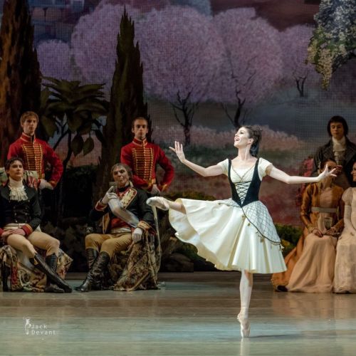 enchanted-keys: Nadezhda Batoeva in Paquita (Mariinsky Ballet)