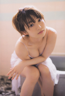 kojimblr:  Yuko Oshima　大島優子　