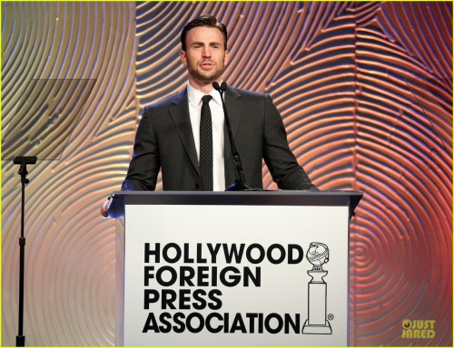 throughyellowlights:  Chris Evans- Hollywood Foreign Press Ass. Banquet (2014)