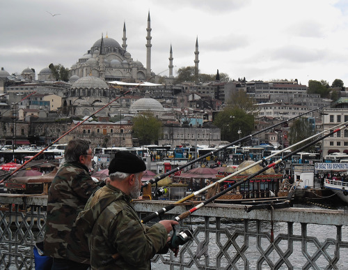 photosworthseeing: Submission Fishing from Galata Bridge, Istanbul 2seeitall.tumblr.com/ Than