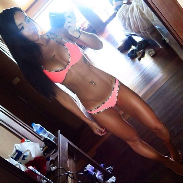 beachbodyguide:  Fitness inspiration to FOLLOW :)  Via definitecuties. Promote your