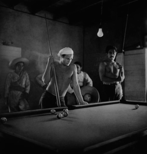 classyartgallery:  Marlon Brando and Anthony Quinn playing pool during a break from filming Viva Zap