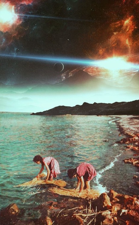 dyingfidelity:Some super cool space collage wallpapers that I found on Pinterest that I thought I&rs