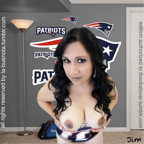 iboobslover:  🏈 Football season with Sexylatina @la-buenota 😍  🏈 Lets go Patriots!!!! 🏈
