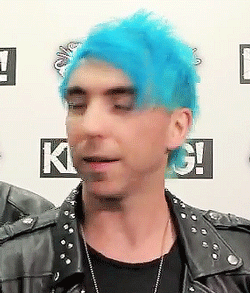 officialalltimelow:  Alex Smileskarth blue hair appreciation (x)