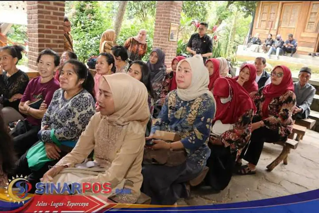Pembinaan Kesatuan Masyarakat Hukum Adat(KMHA) Kota Cimahi Tahun 2025 Resmi Di Buka Wakil Walikota Cimahi Aditya Yudistira