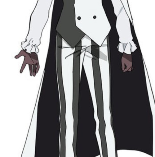 WHERE ARE HIS THIGHS?!!? WHERE IS IT?? NIKOLAIS THIGHS DESERVED MORE THAN THIS! WHERE ARE HIS SCRUMPTIOUS