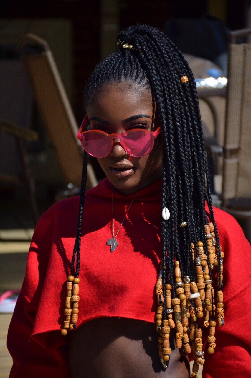dollsofbeauty:  bombshellssonly:  @glowprincess  Dolls