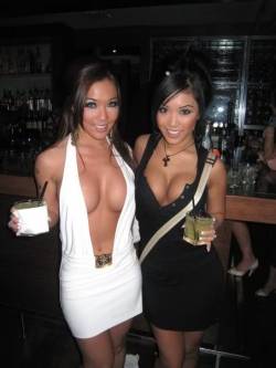 candyhousebimbos:  cute asian bimbos - rock!